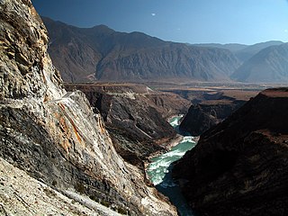 Afon Jinsha yn Yunnan