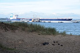 'Antarctica' visits the Firth of Forth - geograph.org.uk - 4197747.jpg