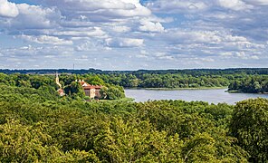 Church, castle and lake of Ivenack, NW view.jpg