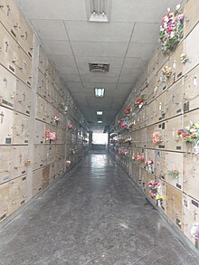 Interior del Gran Panteón, Cementerio de Flores