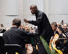 Wayne Marshall conducting Brno Philharmonic Orchestra, 2006