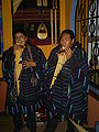 Dos bolivians tocant el Siku