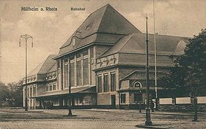 Empfangsgebäude des Bahnhofs Mülheim am Rhein (1910)