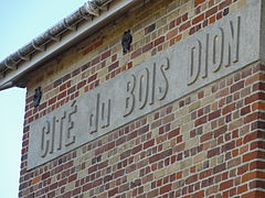 « Cité du Bois Dion » et monogrammes MO (Mines d'Ostricourt).