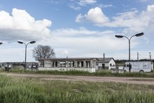 A curious old building that straddles the Nebraska-Wyoming border in Pine Bluffs, a small farming community that's 90 percent in Laramie County, Wyoming LCCN2015632941.tif