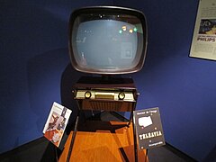 Téléviseur Teleavia de 1957