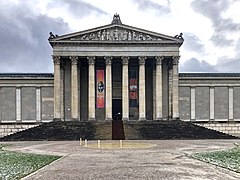 ...zur Glyptothek