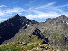 Vue du Negoiu, à droite.