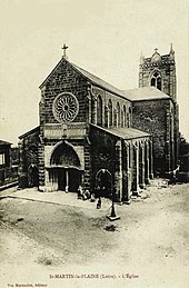 Carte postale du début du XXe siècle représentant l'église de Saint-Martin-la-Plaine