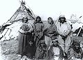 Mujeres nativas de Fort Chimo, hacia 1900
