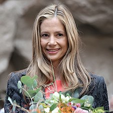 Mira Sorvino