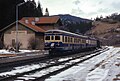 Triebwagen der Reihe 5146 und Steuerwagen im Bahnhof Hüttenberg (1992)