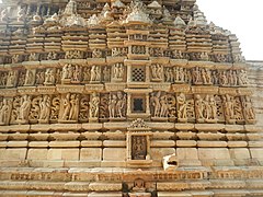 Paroi du temple jaïn Parshvanatha.