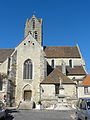 Certains blocs de grès[5] de l'église sont teintés de jaune ou de fauve en raison de leur richesse en oxydes de fer[1].