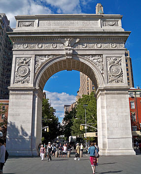 Ar Fifth Avenue a grog adal Washington Square Arch e Washington Square Park