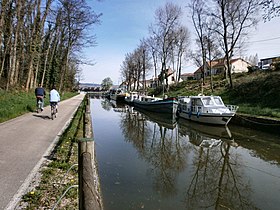 Canal du Centre, France: a towpath converted to a bikeway