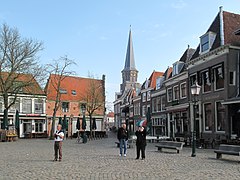 Église sur la place Roode Steen.