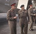 George VI, Mareşal Sir Bernard Montgomery ile Hollanda'da, Ekim 1944