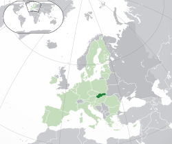 उल्लेखित नक्सा  स्लोभाकिया  (dark green) – युरोप महादेश मा  (green & dark grey) – the European Unionमा  (green)  —  [Legend] को स्थान