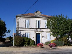 Skyline of Cours-les-Bains