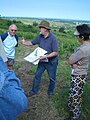 Avec le viticulteur Pierre Overnoy dans le vignoble du Jura.