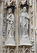 Statues de saint Paul et de saint Matthieu.