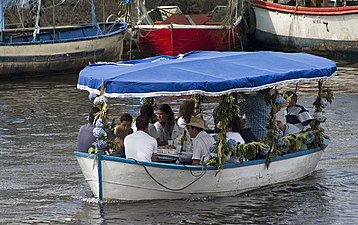 Barca na festa dos Caneiros