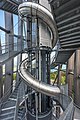 English: Dry slide and staircases Deutsch: Trockenrutsche und Treppen