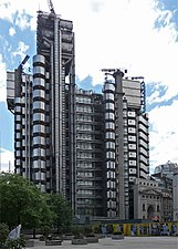 Richard Rogers, Lloyds building, Londres, 1978–1986