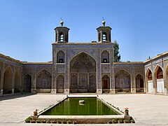 Iwan de la mezquita Nasir-al-molk[14]​ en Shiraz.