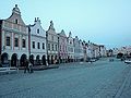 Telč, din hija l-pjazza ewlenija bi djar tas-seklu 16./this is the main square with 16th century houses.