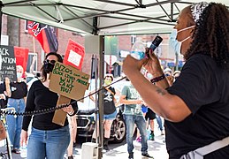 Whole Foods Market protest on policy banning clothing with Black Lives Matter printed on it-005.jpg