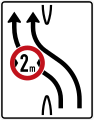 Zeichen 505-12 Überleitungstafel; Darstellung ohne Gegenverkehr und mit integriertem Zeichen 264 auf Autobahnen: zweistreifig nach links