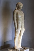 Bergama Museum Kouros 147.jpg