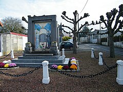 Le monument aux morts.