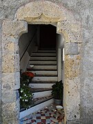 Blason de Pierlas sur linteau porte