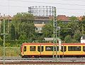 train and landmark „gasometer“, Rote Insel