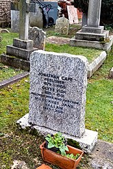 Grave of publisher Jonathan Cape