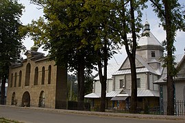 l'église de la Pentecôte à Slokoviska, classée[5] et son clocher[6],