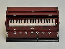 Image illustrative de l’article Harmonium indien