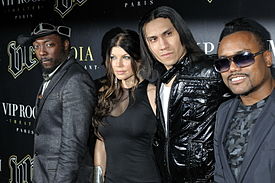 Ang Black Eyed Peas mula kaliwa hanggang kanan: will.i.am, Fergie, Taboo at apl.de.ap
