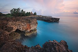 Pantai Mandorak di Kecamatan Kodi