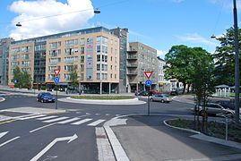 Rundkjøringen som ble ferdig i 2013 og Kiellands Hus midt i bildet. Foto: Helge Høifødt