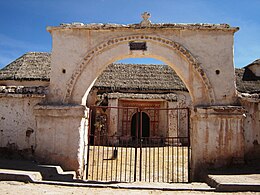 Eingang zur Kirche von Curahuara de Carangas