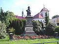 Scorcio dei giardini con il monumento a Jan Evangelista Purkyně