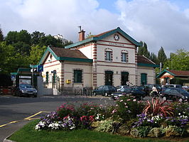 Het stationsgebouw.