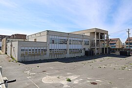 Building on Long Beach boardwalk