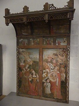 Retable à dais en bois Mayenne (musée).