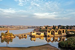 A sustari ősi híd maradványai