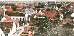 Blick auf Mutterstadt mit der Synagoge auf der linken Seite (Rundbogenfenster), Postkarte aus dem Jahr 1915